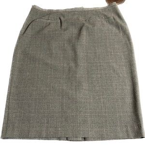 Philosophy by Republic size 14 straight gray white and red pattern